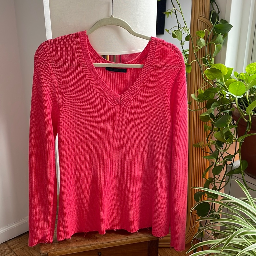 Raffi pink v neck knit sweater size medium long sleeve